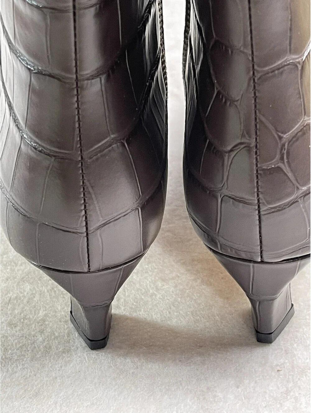 NIB Michael Kors Women's Brown / Chocolate Cosmo Kitten Heel Leather Booties 6.5